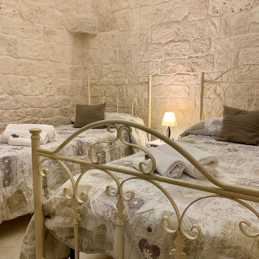 Trulli Pietra Viva * Alberobello